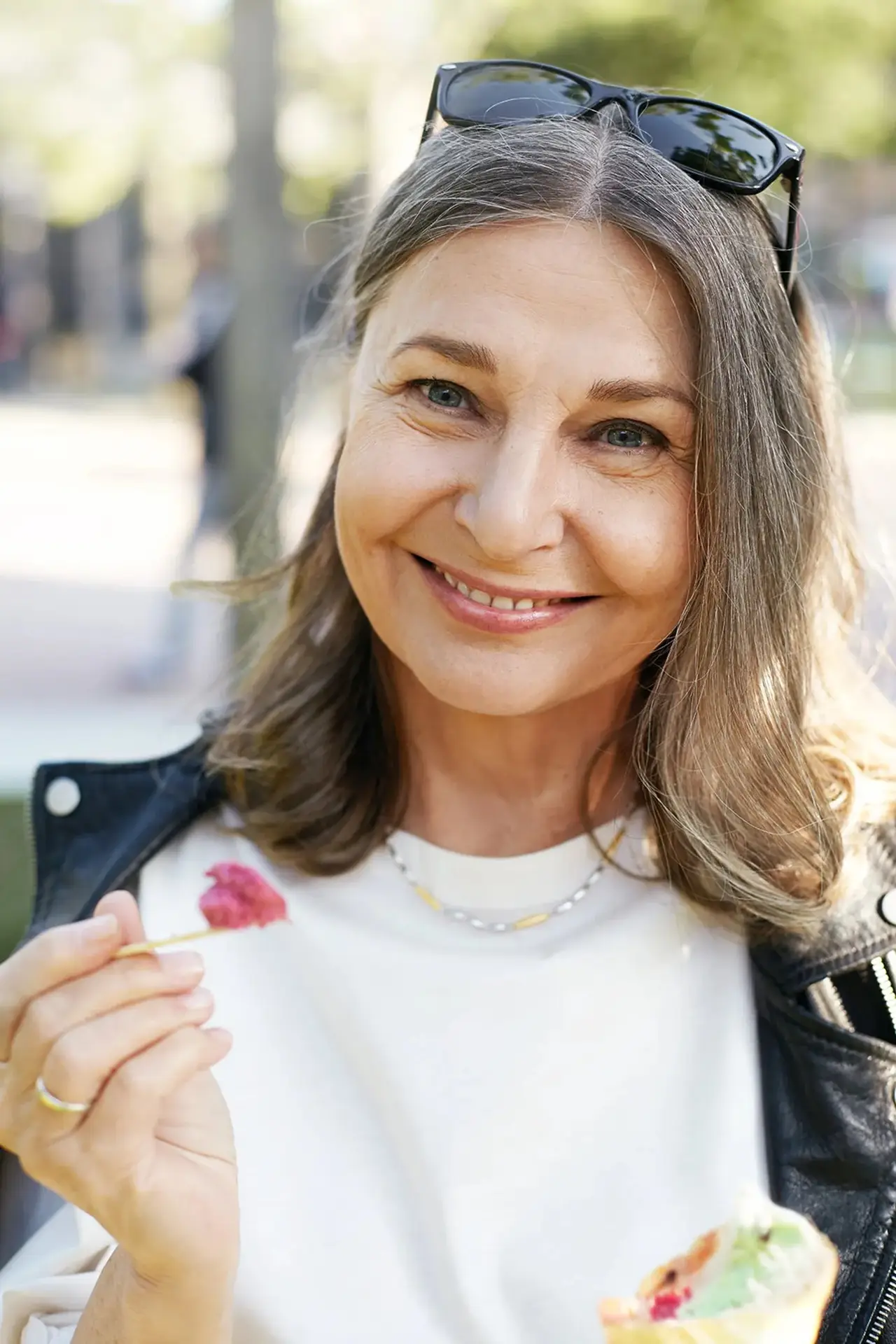 Woman benefiting from GAINSWave for Her therapy